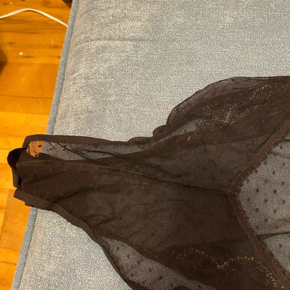 NWT VS lace bodysuit - Picture 5 of 11